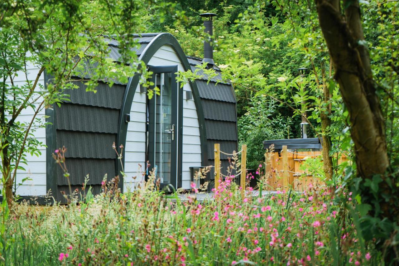 Emlyn'S Coppice - Luxury Woodland Glamping Villa Holywell  Ngoại thất bức ảnh